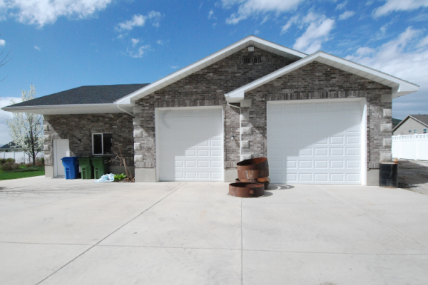 New Home – 12 Side Garage
